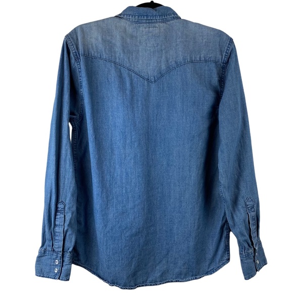 Levi’s Woman’s vintage-look pearl snap long sleeve western-style denim shirt - Picture 7 of 9